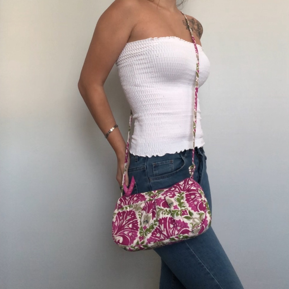 ⭐️4/$25 Vera Bradley purple Cross Body bag
